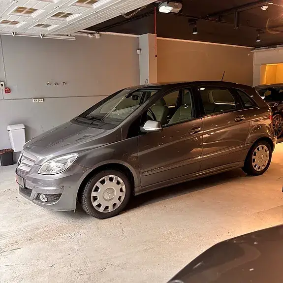 Mercedes-Benz 180 2009 photo 5