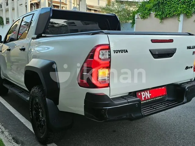 Toyota Hilux Gr Sports 2024 photo 5