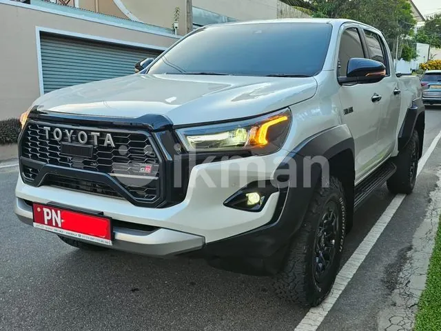 Toyota Hilux Gr Sports 2024 photo 3