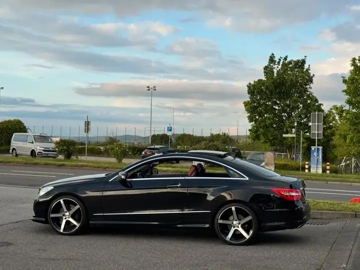 Mercedes-Benz E 500 Coupé