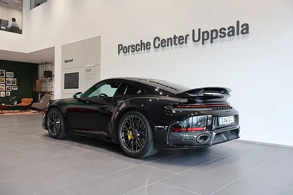 Porsche 911 Turbo S 2027 photo 3