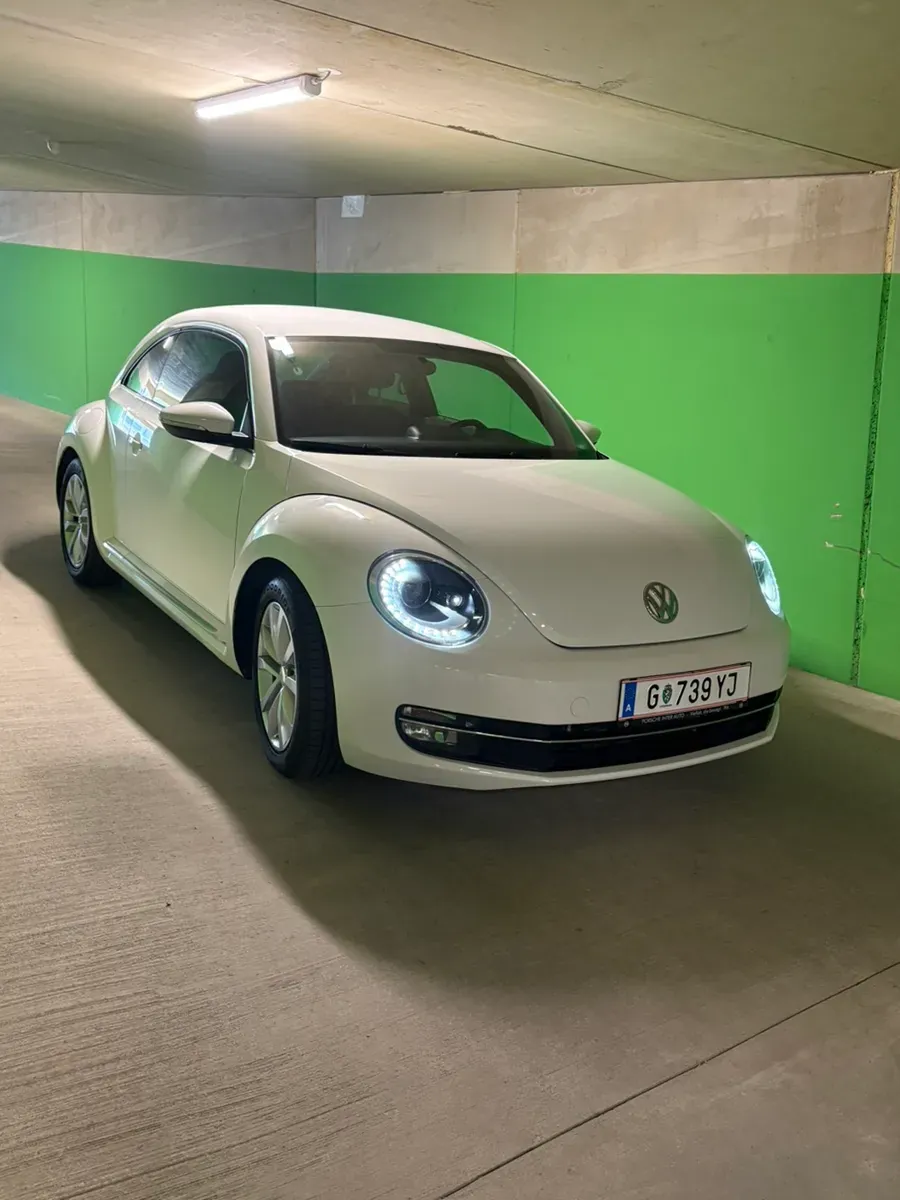 Volkswagen Beetle 2012 photo 2