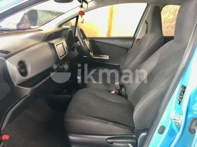 Toyota Vitz 2018 photo 4