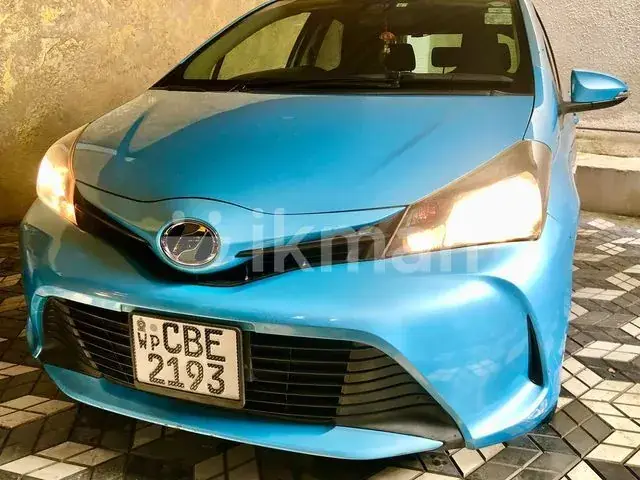Toyota Vitz 2018 photo 2