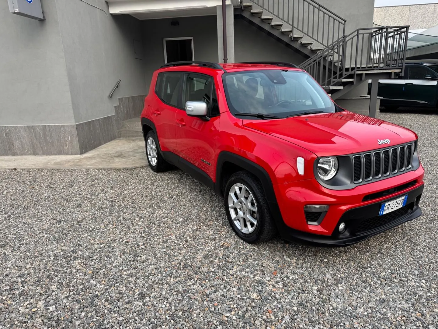 Jeep Renegade 2023 photo 2