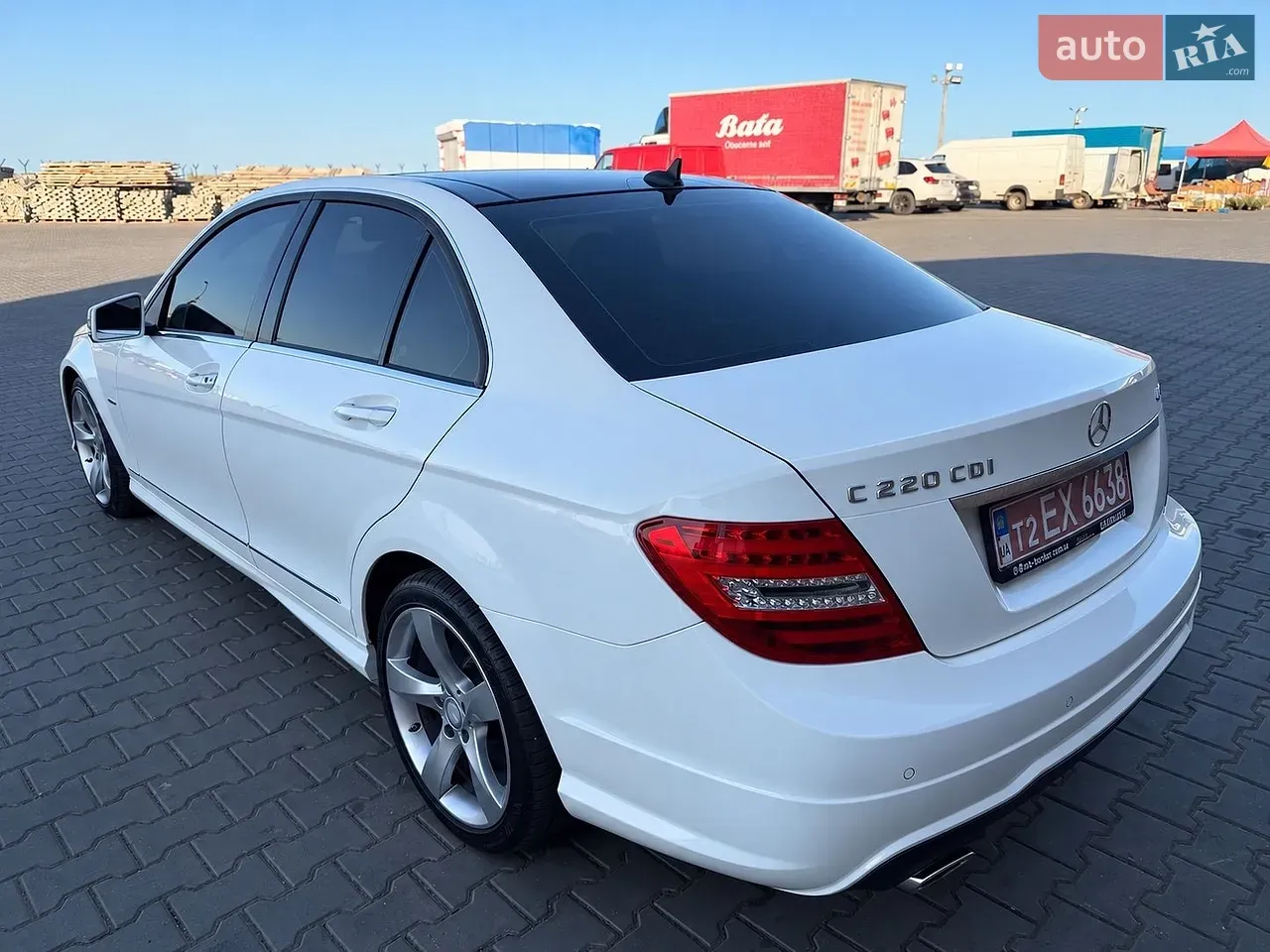 Mercedes-Benz C-Class 2014 photo 5