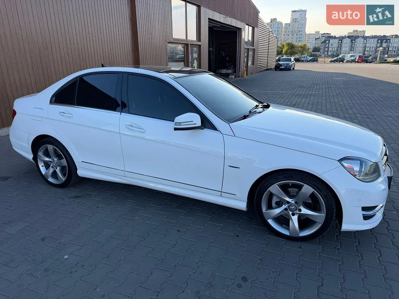 Mercedes-Benz C-Class 2014 photo 2