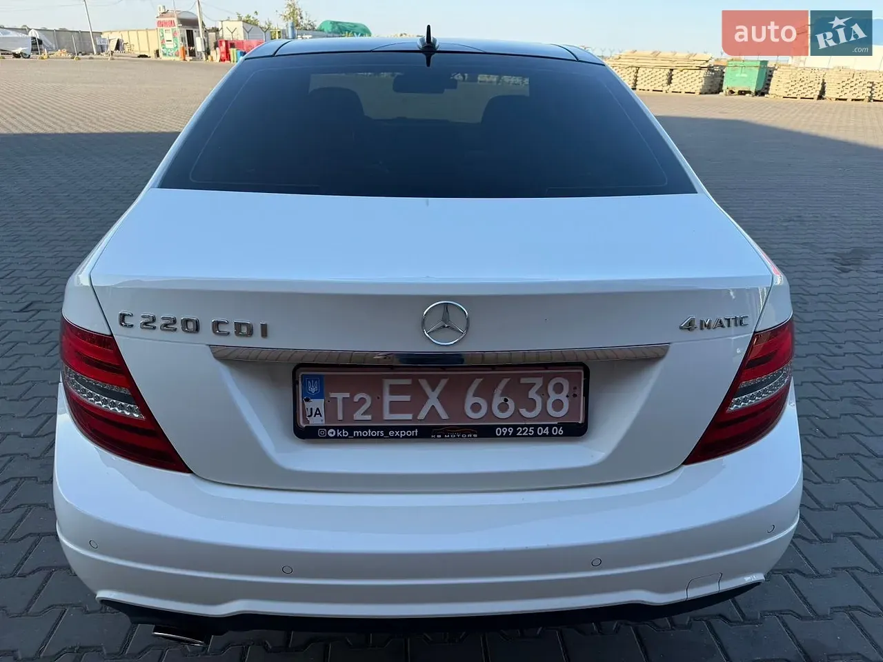 Mercedes-Benz C-Class 2014 photo 4