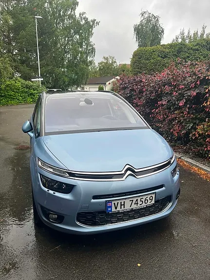 Citroen Grand C4 Picasso 2015 photo 2