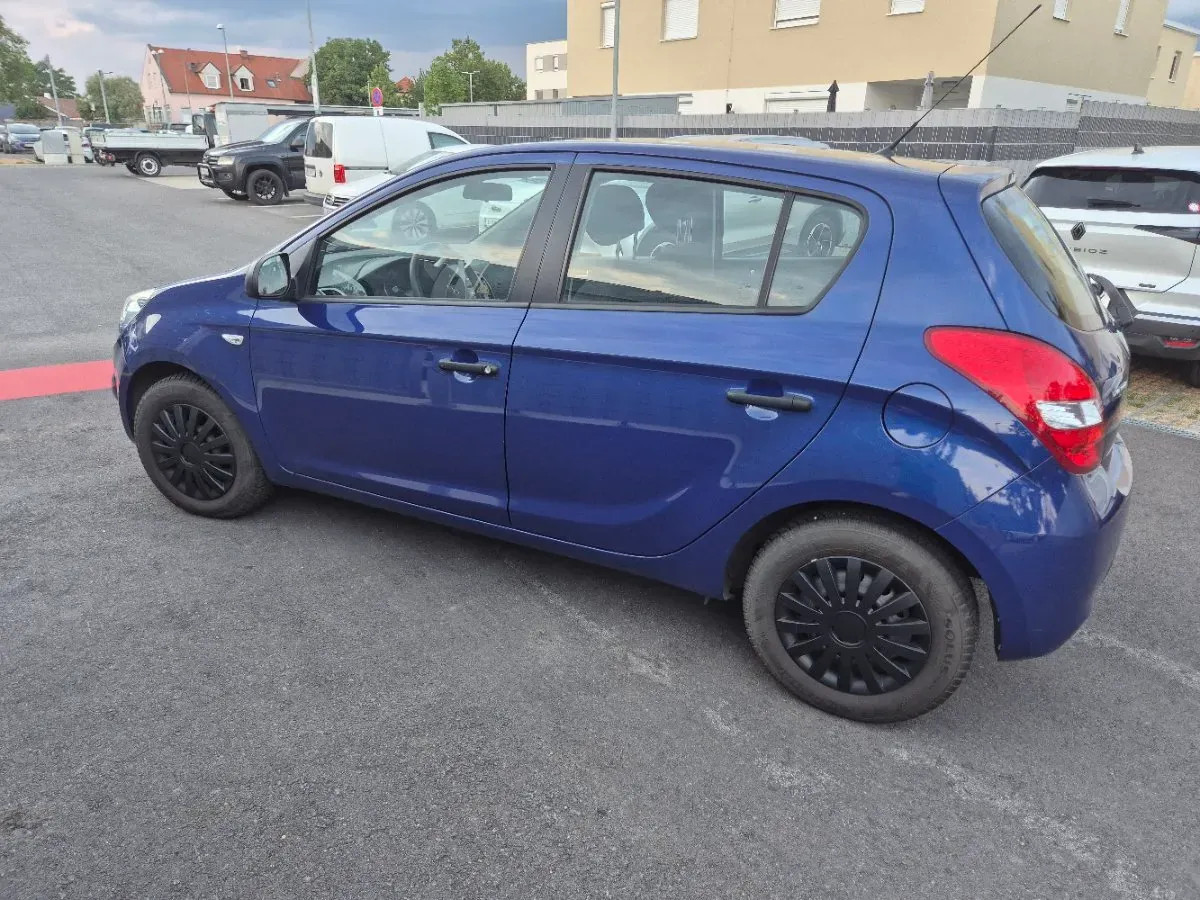 Hyundai I20 2012 photo 2