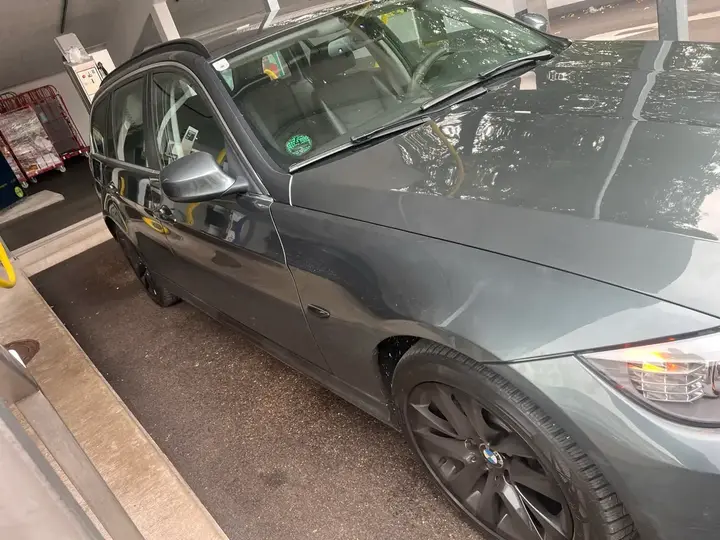 BMW 3 Series 2012 photo 3