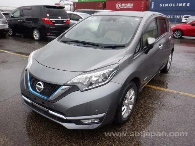 Nissan Note 2017 photo 2