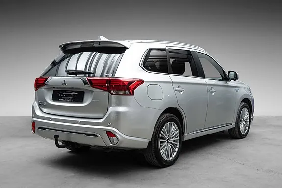 Mitsubishi Outlander 2020 photo 2