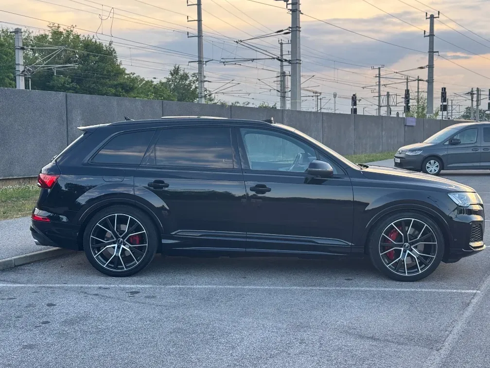 Audi Q7 2021 photo 3
