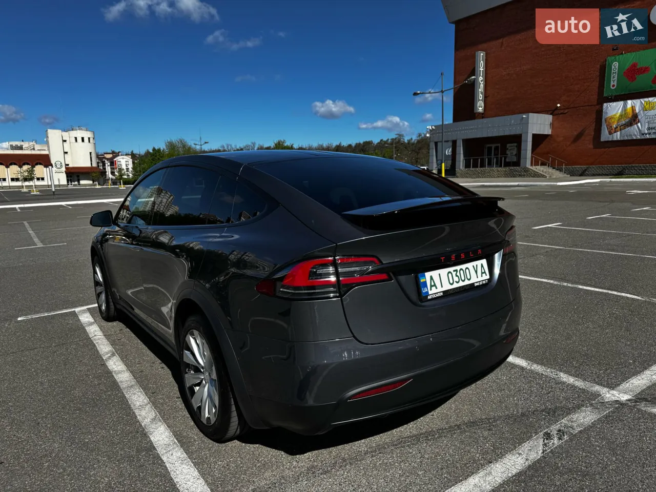 Tesla Model X 2019 photo 4