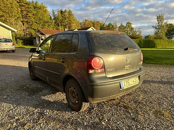 Volkswagen Polo 2006 photo 2