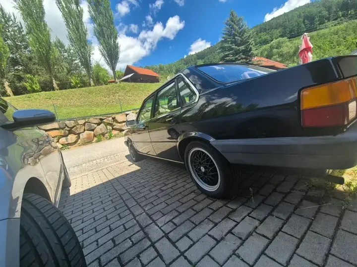 Audi 80 1986 photo 2