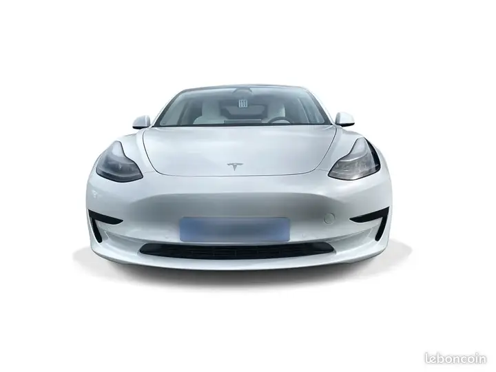 Tesla Model 3 2021 photo 2