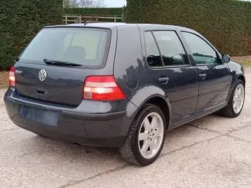Volkswagen Golf 2002 photo 2