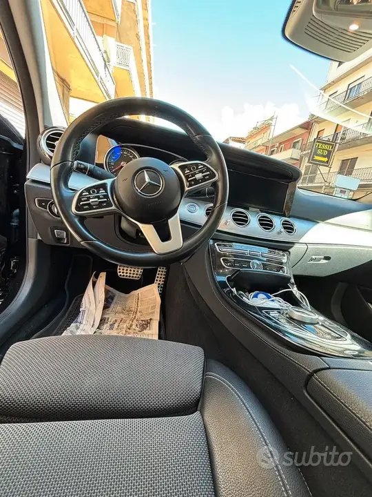 Mercedes-Benz E-Class 2019 photo 4
