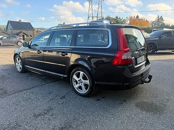 Volvo V70 2012 photo 5