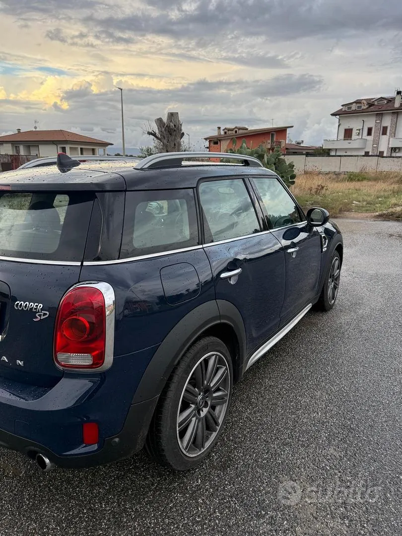 Mini Countryman 2018 photo 2