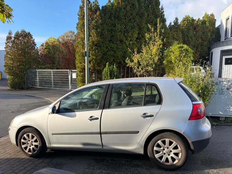 Volkswagen Golf V