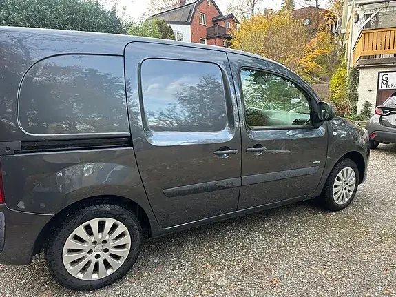 Mercedes-Benz Citan 109 2013 photo 2