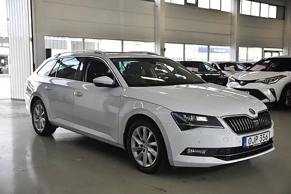 Skoda Superb 2017 photo 3