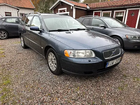 Volvo V70 2006 photo 2