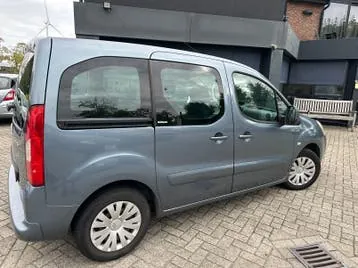 Citroen Berlingo 2010 photo 2