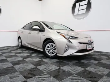 Toyota Prius 2018 photo 2