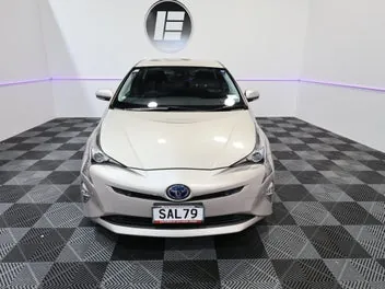 Toyota Prius 2018 photo 3