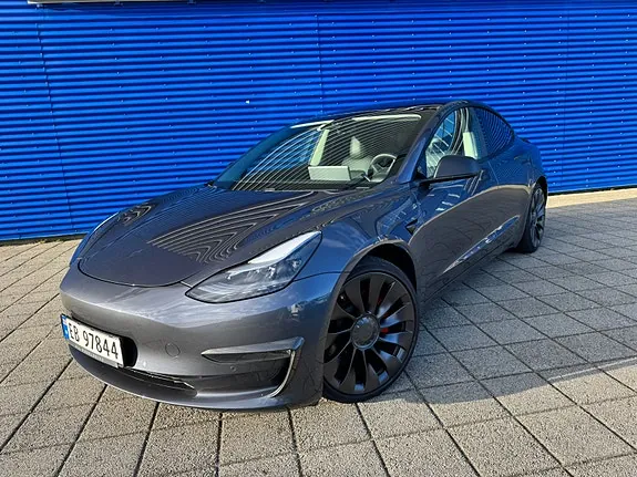 Tesla Model 3 2020 photo 4