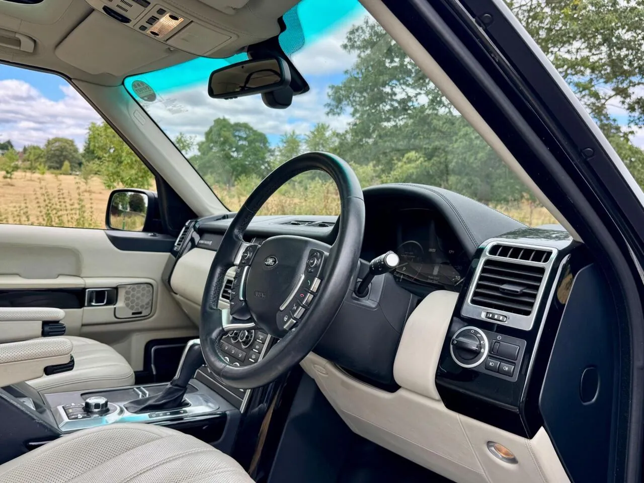 Land Rover Range Rover 2009 photo 3