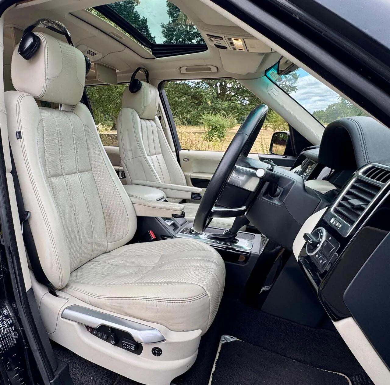 Land Rover Range Rover 2009 photo 2