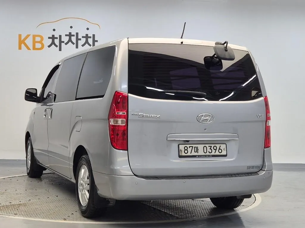 Hyundai Grand Starex 2019 photo 2