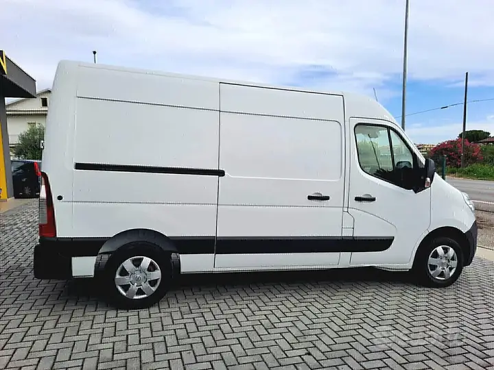 Opel Movano 2018 photo 3
