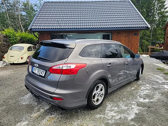 Ford Focus 2012 photo 4