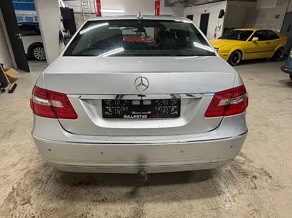 Mercedes-Benz E200 D 2010 photo 4