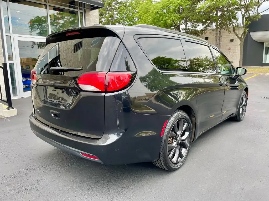 Chrysler Pacifica 2020 photo 3