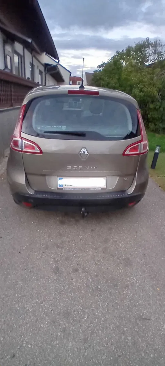 Renault Scenic 2010 photo 2
