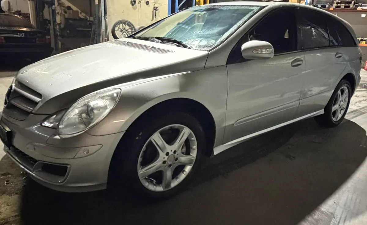 Mercedes-Benz R-Class 2005 photo 3