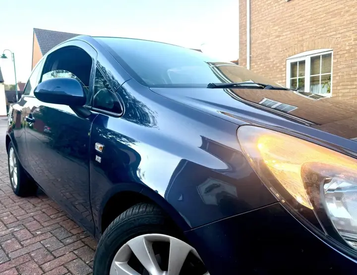 Vauxhall Corsa 2014 photo 2