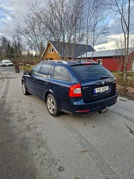 Skoda Octavia 2012 photo 4