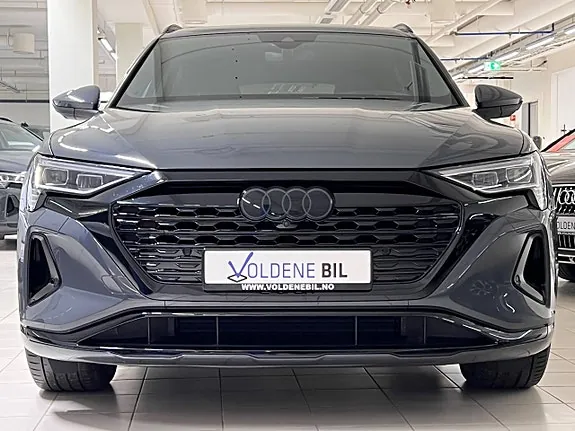 Audi Q8 E-Tron 2024 photo 3
