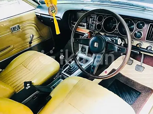 Toyota Corona 1975 photo 4