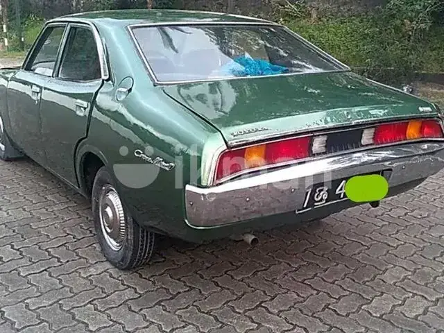 Toyota Corona 1975 photo 2