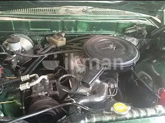Toyota Corona 1975 photo 5