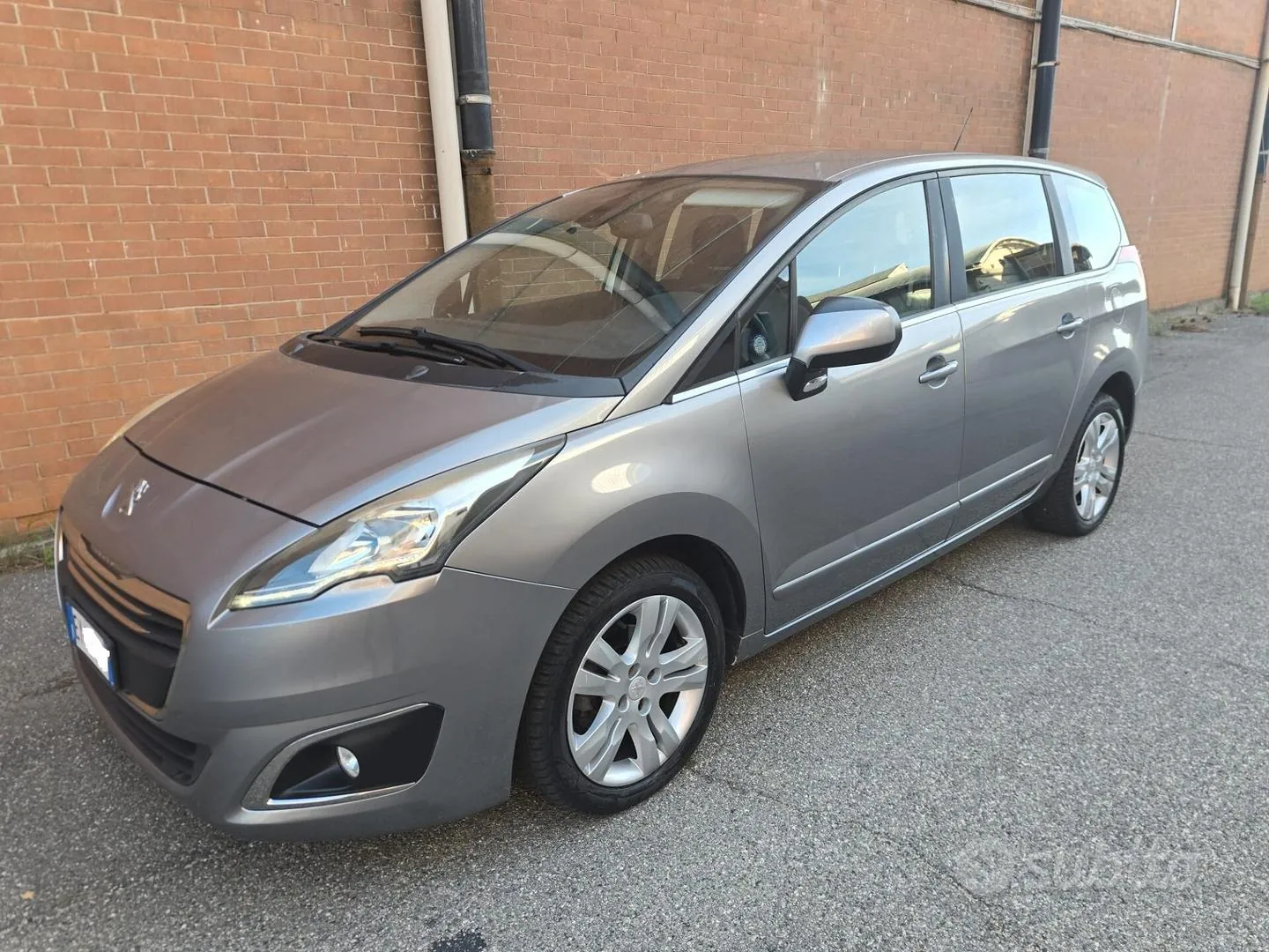 Peugeot 5008 2015 photo 3
